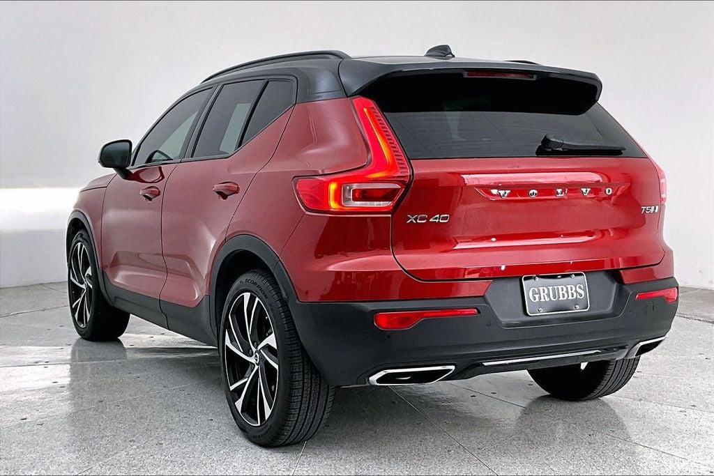 2020 Volvo XC40 R-Design
