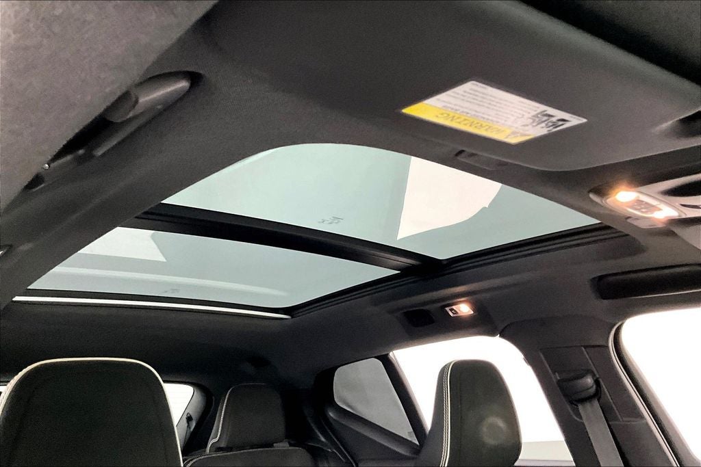 2020 Volvo XC40 R-Design