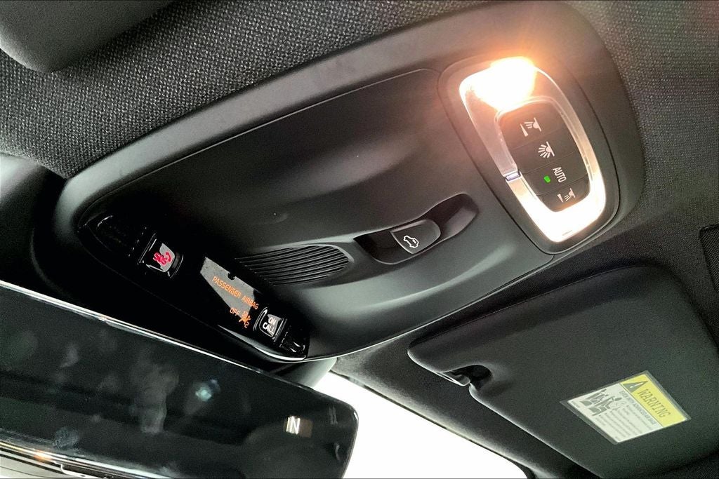 2020 Volvo XC40 R-Design