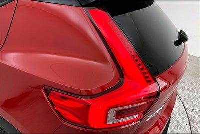 2020 Volvo XC40 R-Design