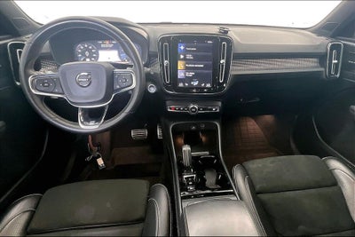2020 Volvo XC40 R-Design