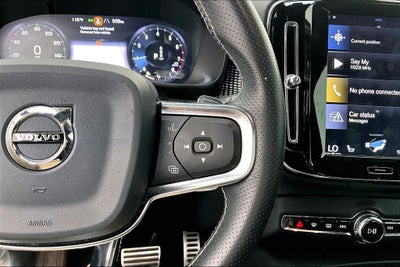 2020 Volvo XC40 R-Design
