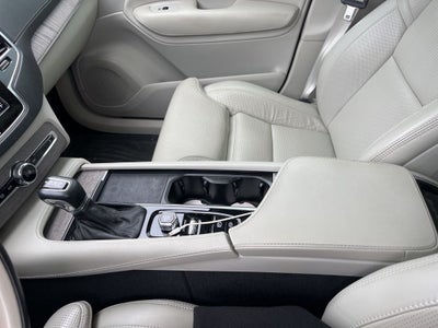 2021 Volvo XC90 T6 Inscription