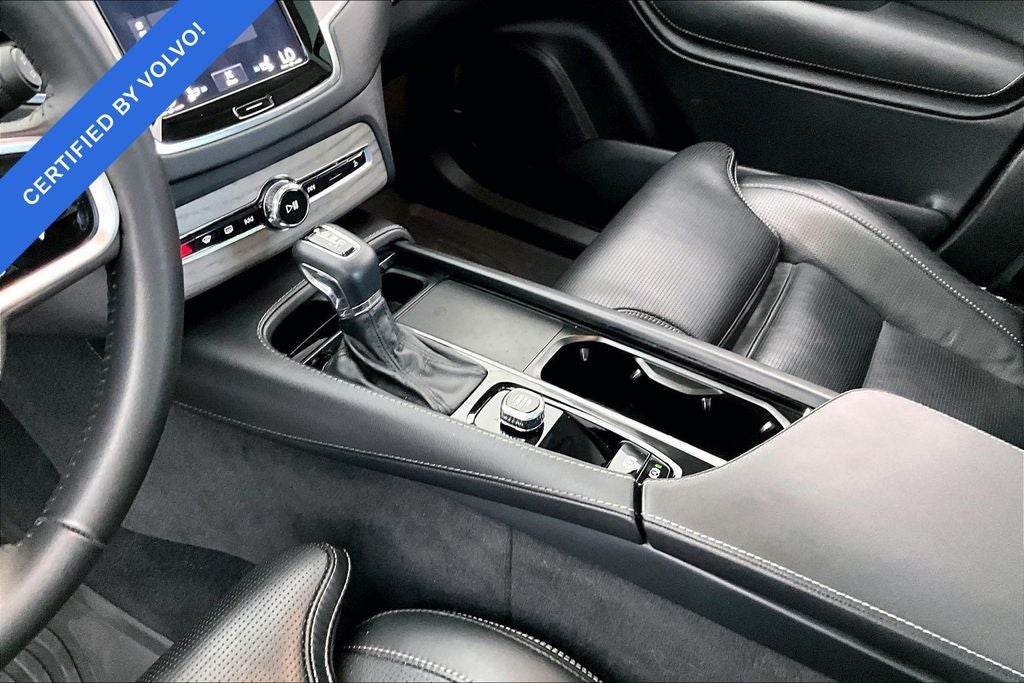 2022 Volvo XC90 T6 Inscription