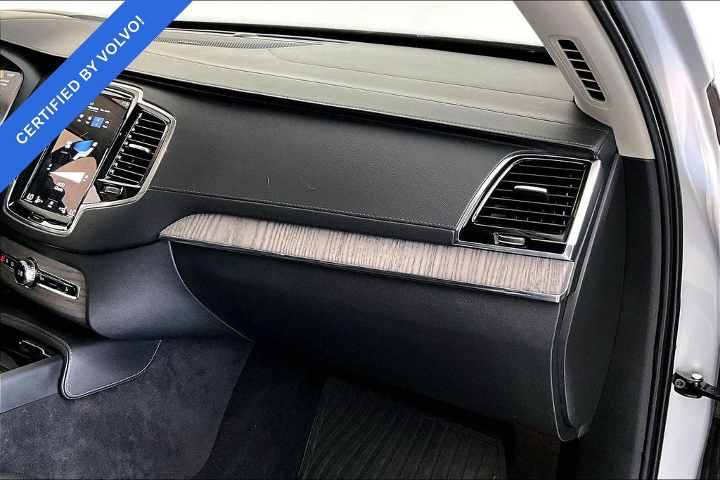 2022 Volvo XC90 T6 Inscription