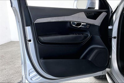 2022 Volvo XC90 T6 Inscription