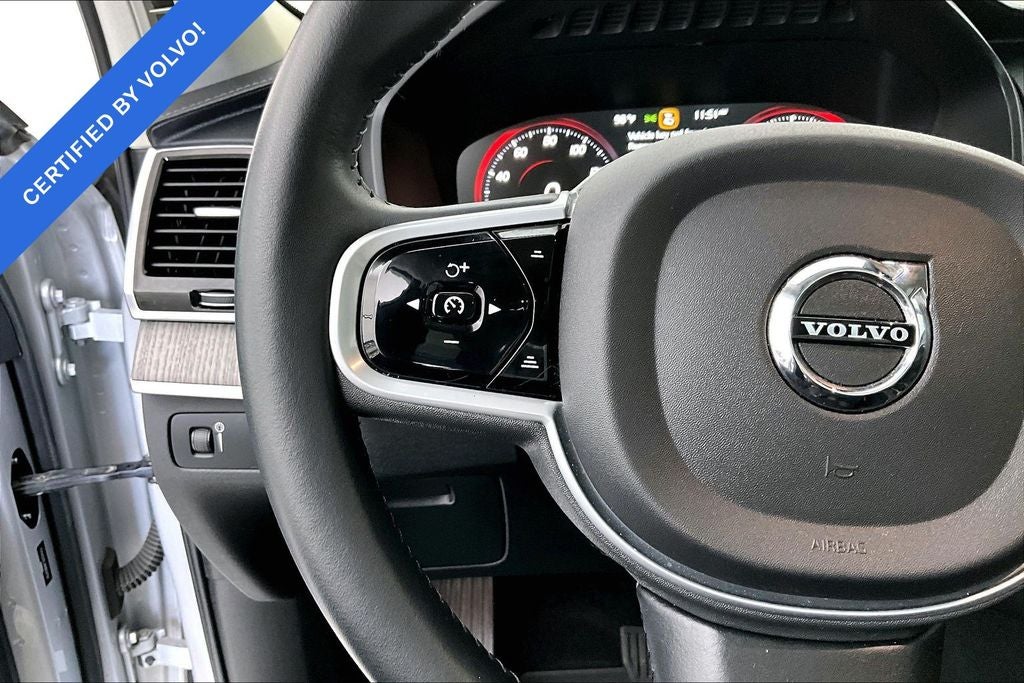 2022 Volvo XC90 T6 Inscription