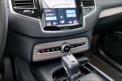 2022 Volvo XC90 T6 Inscription