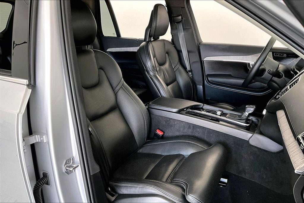 2022 Volvo XC90 T6 Inscription