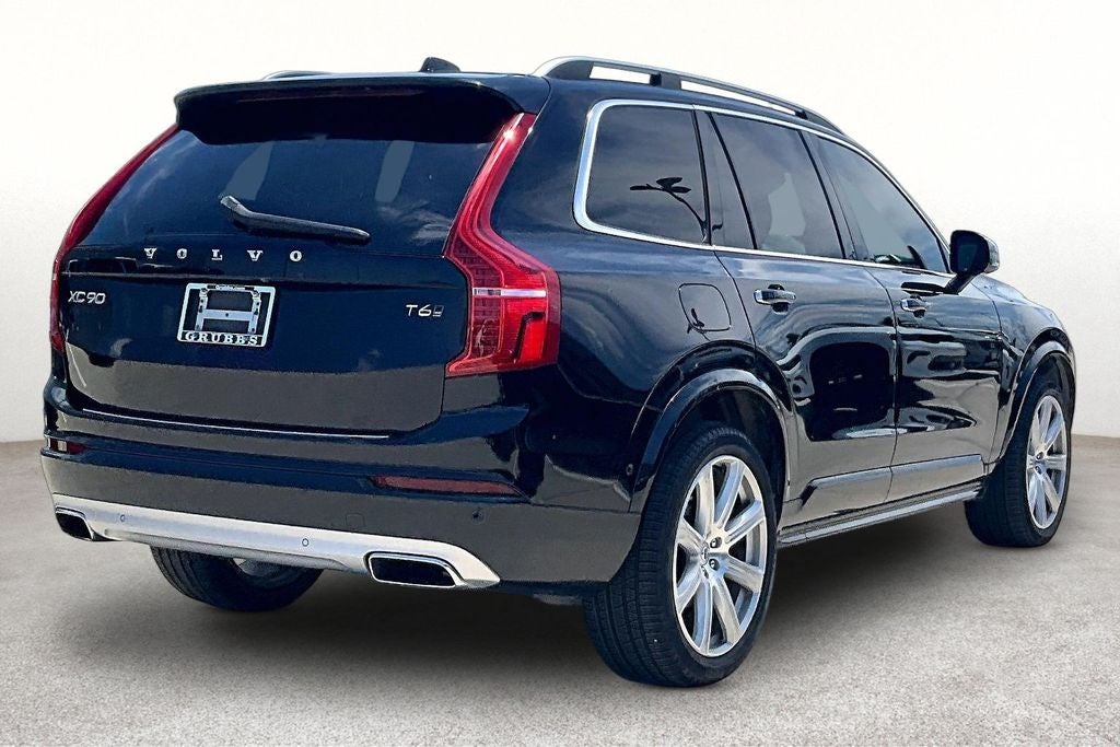 2019 Volvo XC90 T6 Momentum