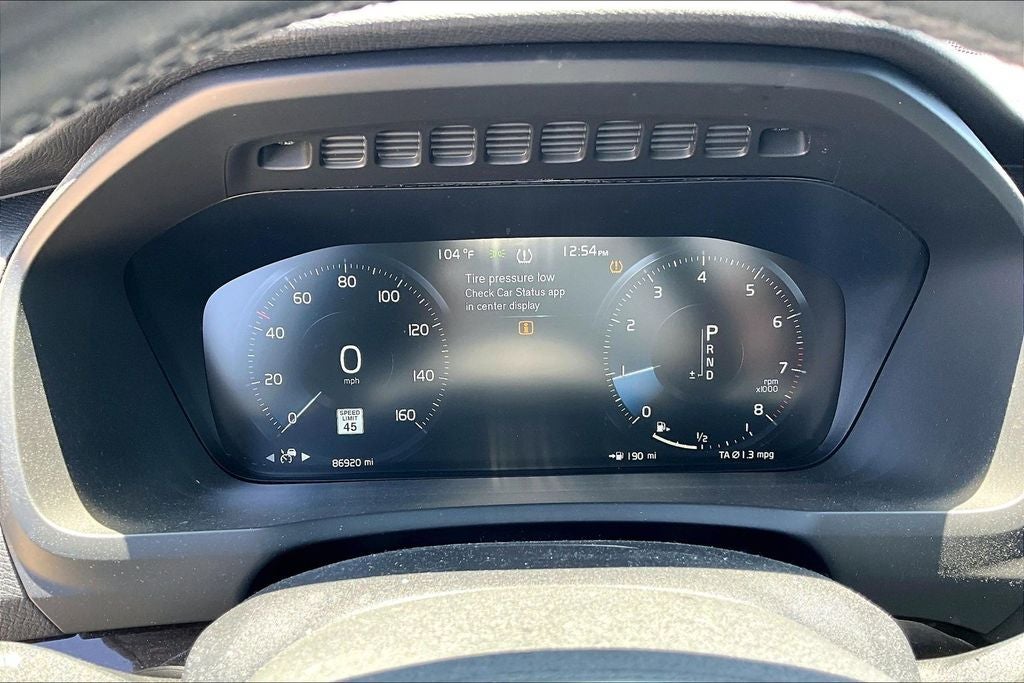 2019 Volvo XC90 T6 Momentum