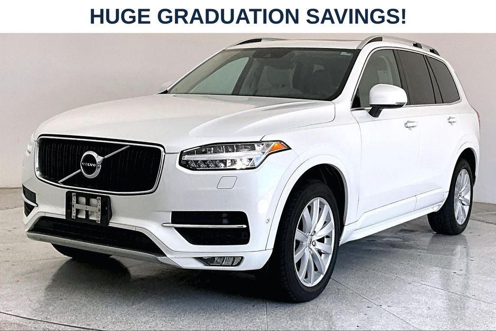 2016 Volvo XC90 T6 Momentum