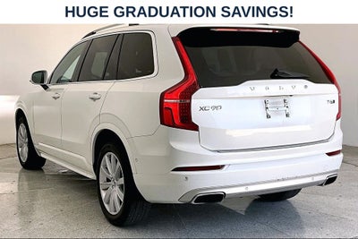 2016 Volvo XC90 T6 Momentum