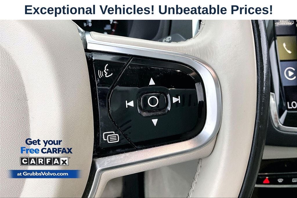 2016 Volvo XC90 T6 Momentum