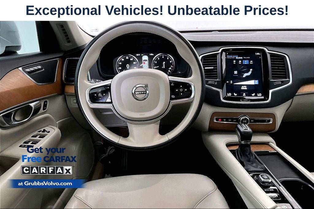 2021 Volvo XC90 T6 Momentum