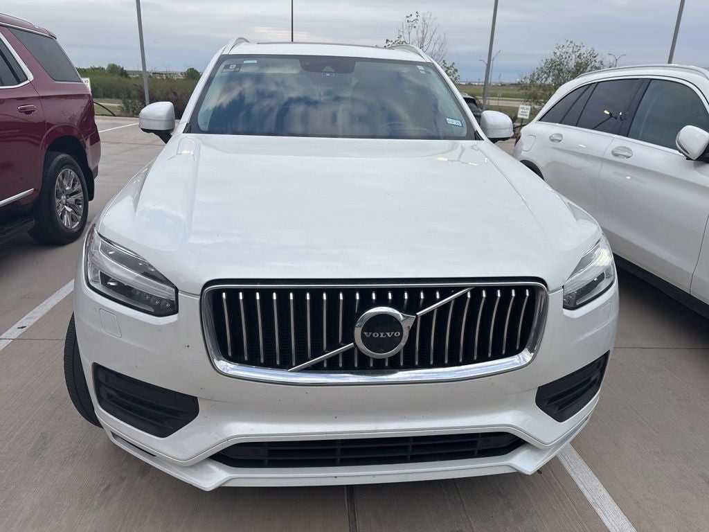 2021 Volvo XC90 T6 Momentum