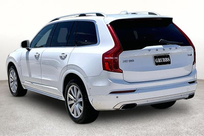2017 Volvo XC90 T6 Momentum