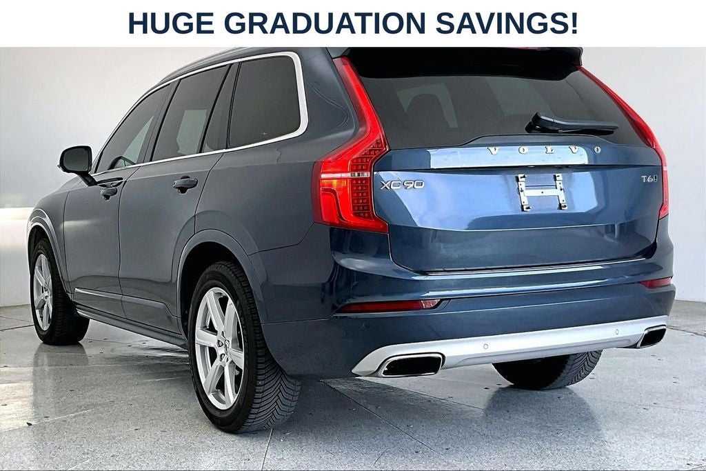 2020 Volvo XC90 T6 Momentum