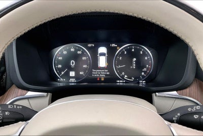 2021 Volvo XC60 T6 Momentum