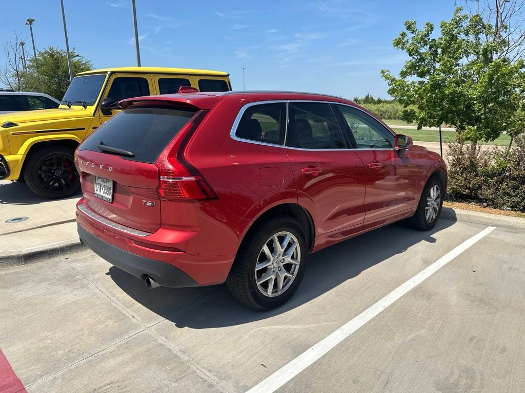 2021 Volvo XC60 T6 Momentum