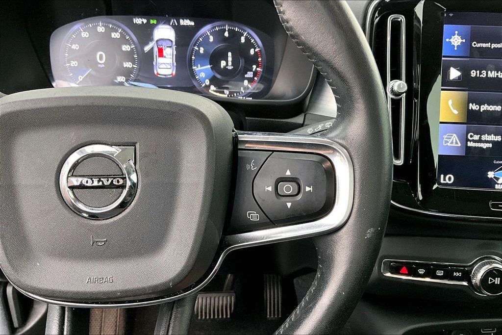 2021 Volvo XC40 Momentum