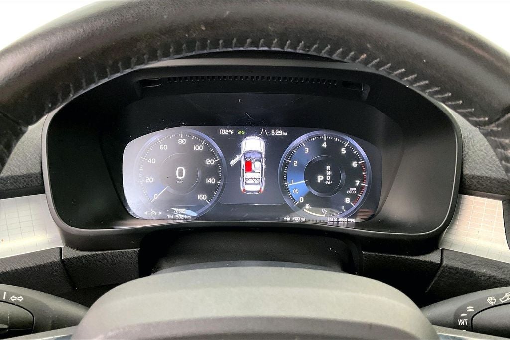 2021 Volvo XC40 Momentum