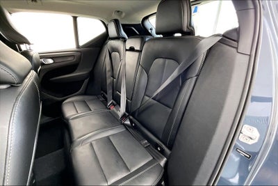 2021 Volvo XC40 Momentum