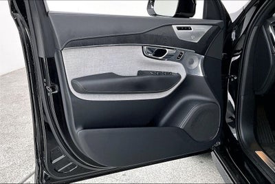 2021 Volvo XC90 Recharge Plug-In Hybrid T8 Inscription 7 Passenger