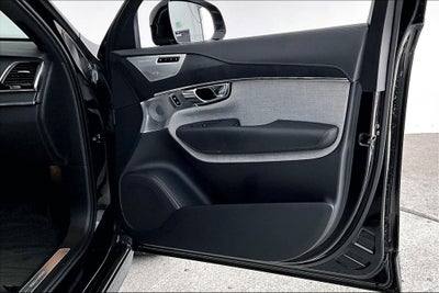 2021 Volvo XC90 Recharge Plug-In Hybrid T8 Inscription 7 Passenger