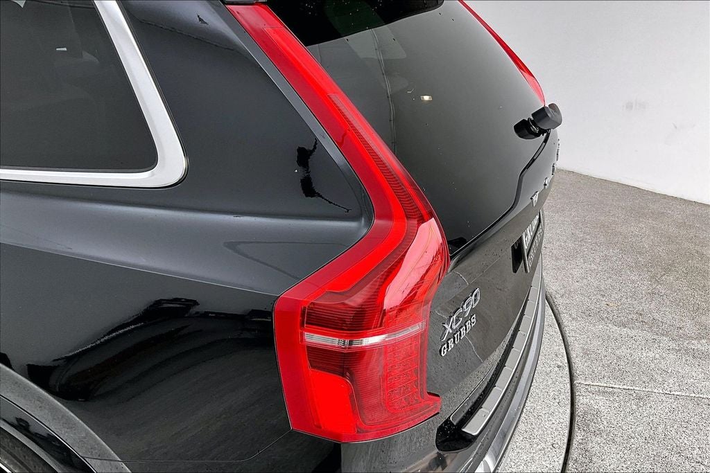 2021 Volvo XC90 Recharge Plug-In Hybrid T8 Inscription 7 Passenger