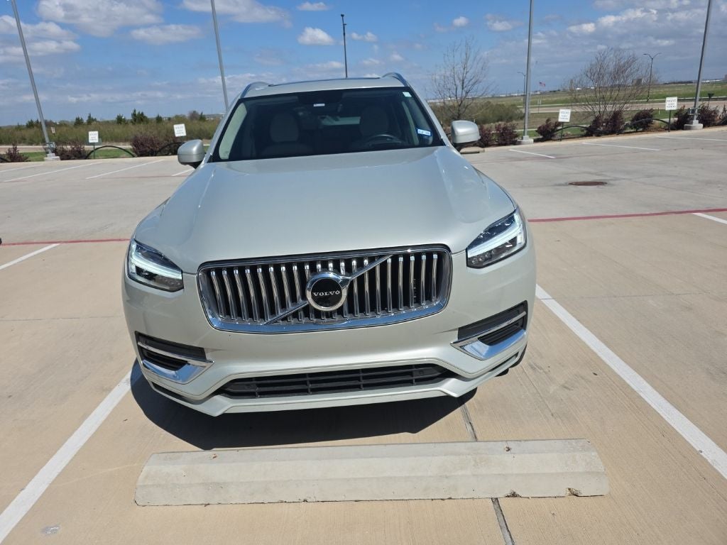 2022 Volvo XC90 Recharge Plug-In Hybrid T8 Inscription 7 Passenger