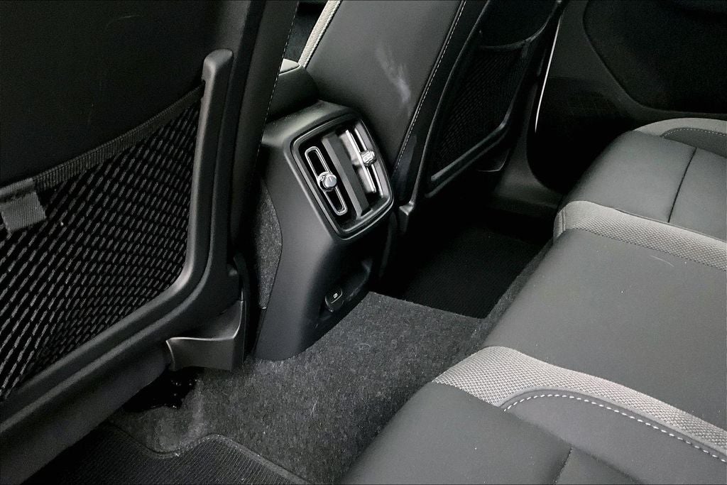 2023 Volvo C40 Recharge Pure Electric Twin Core