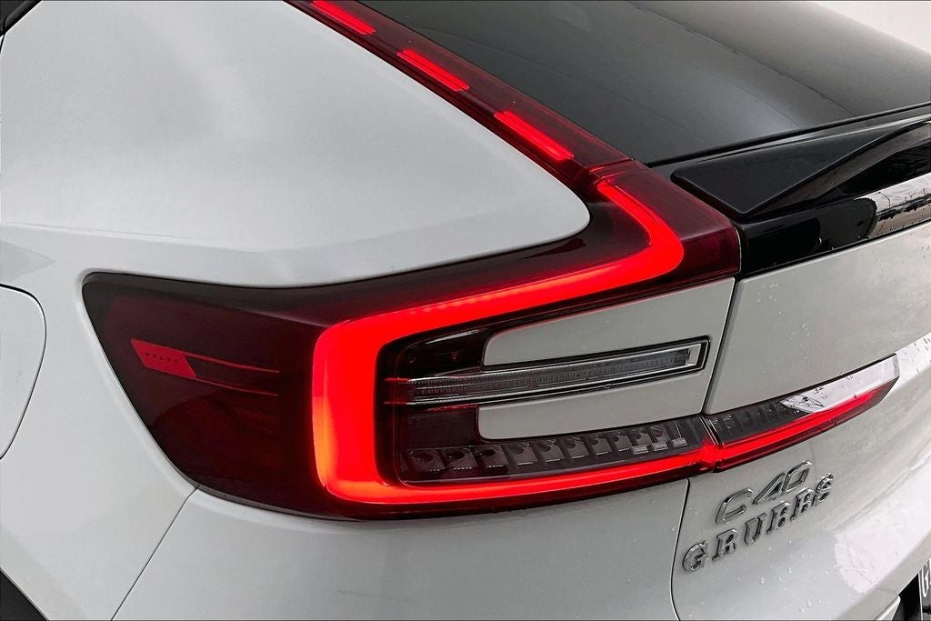 2023 Volvo C40 Recharge Pure Electric Twin Core