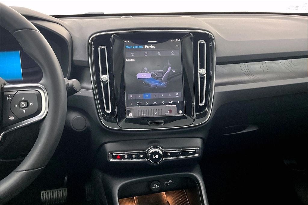 2023 Volvo C40 Recharge Pure Electric Twin Core