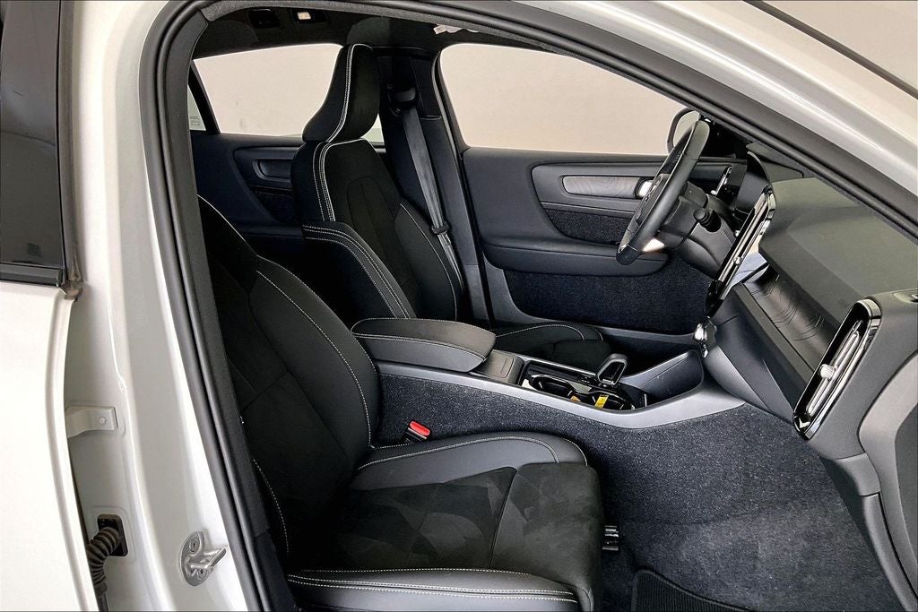 2023 Volvo C40 Recharge Pure Electric Twin Plus