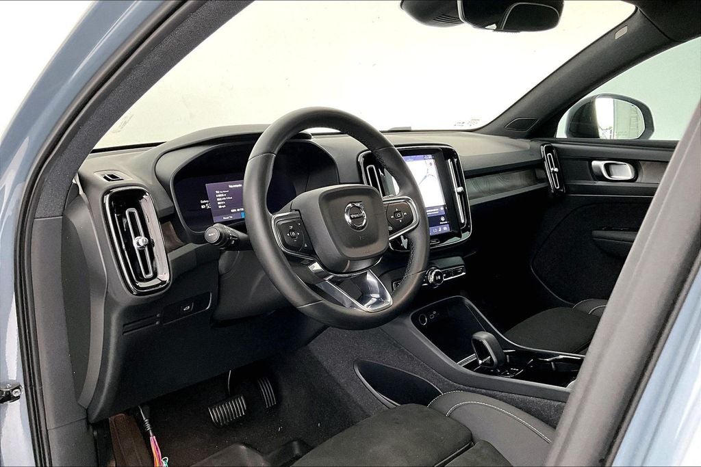 2023 Volvo C40 Recharge Pure Electric Twin Plus