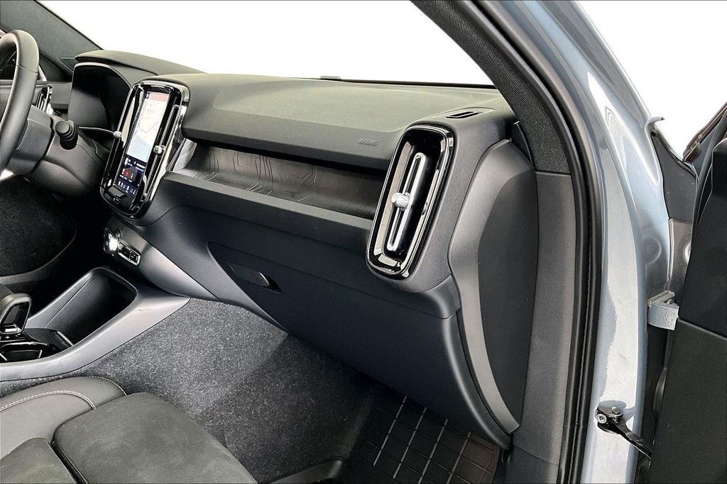 2023 Volvo C40 Recharge Pure Electric Twin Plus