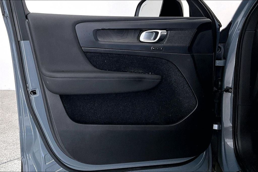 2023 Volvo C40 Recharge Pure Electric Twin Plus
