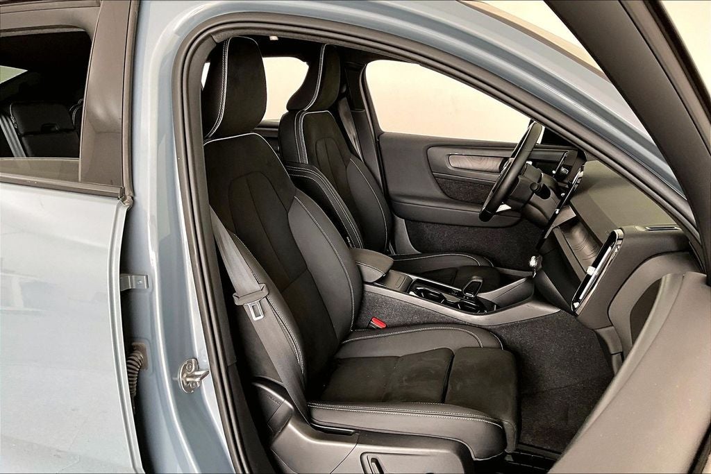 2023 Volvo C40 Recharge Pure Electric Twin Plus