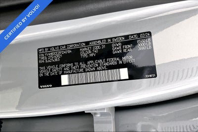 2024 Volvo XC90 Recharge Plug-In Hybrid T8 Plus Bright Theme 7 Passenger