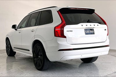 2024 Volvo XC90 Recharge Plug-In Hybrid T8 Plus Bright Theme 7 Passenger