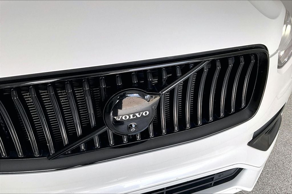 2024 Volvo XC90 Recharge Plug-In Hybrid T8 Plus Bright Theme 7 Passenger