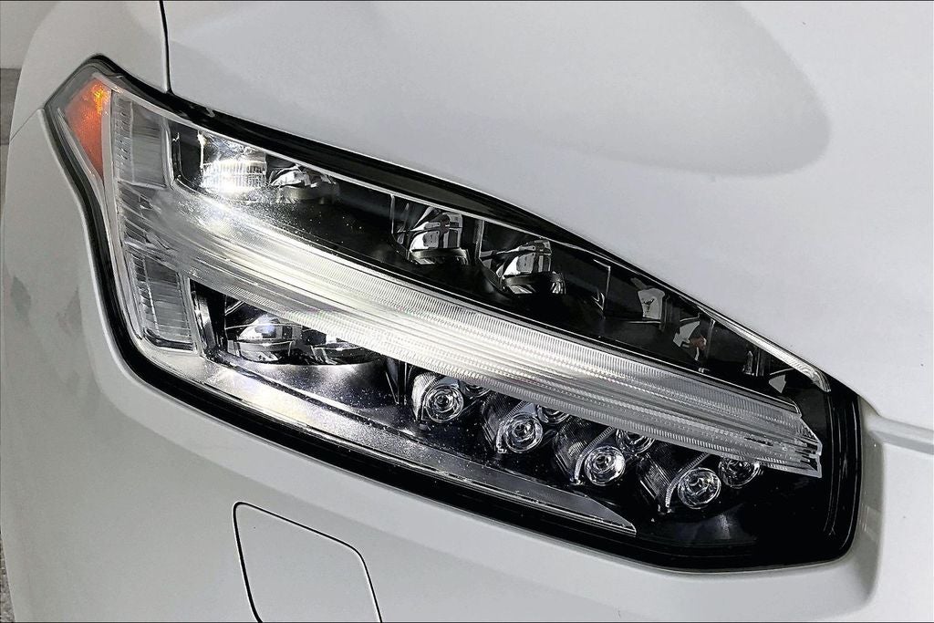 2024 Volvo XC90 Recharge Plug-In Hybrid T8 Plus Bright Theme 7 Passenger