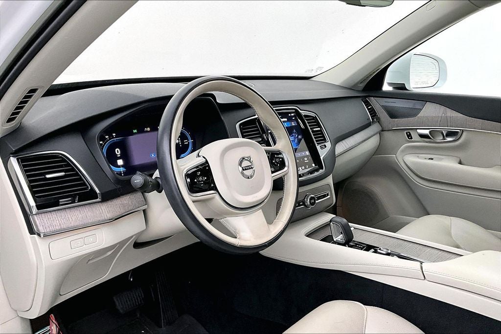 2023 Volvo XC90 Recharge Plug-In Hybrid T8 Plus Bright Theme 7 Passenger