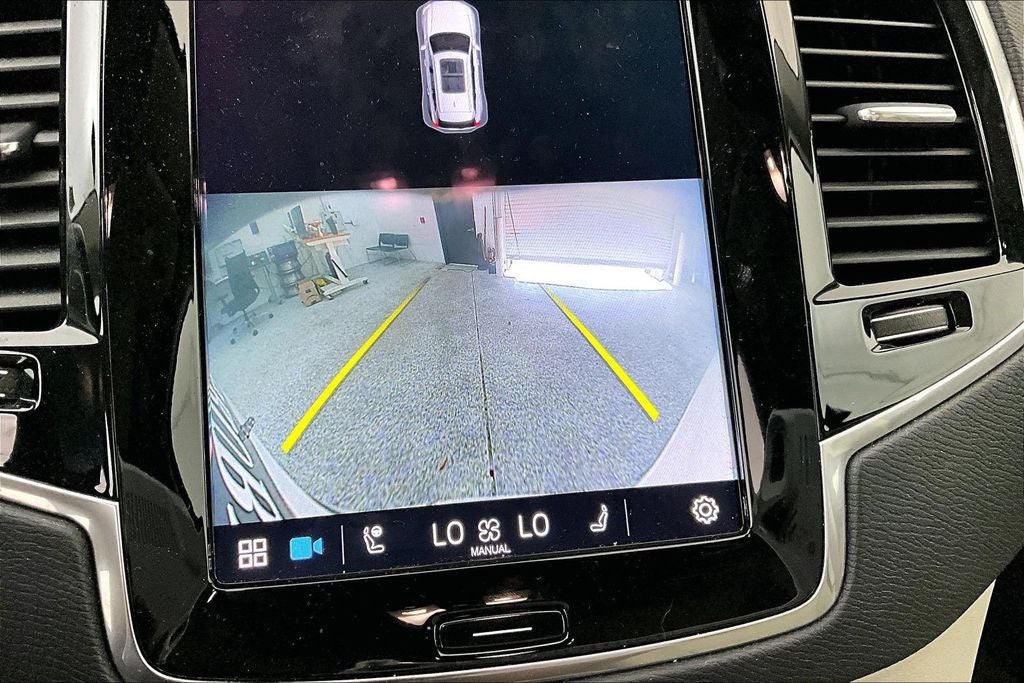 2023 Volvo XC90 Recharge Plug-In Hybrid T8 Plus Bright Theme 7 Passenger