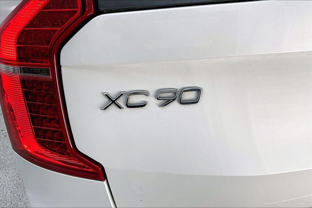 2023 Volvo XC90 Recharge Plug-In Hybrid T8 Plus Bright Theme 7 Passenger