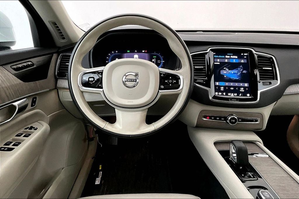 2023 Volvo XC90 Recharge Plug-In Hybrid T8 Plus Bright Theme 7 Passenger