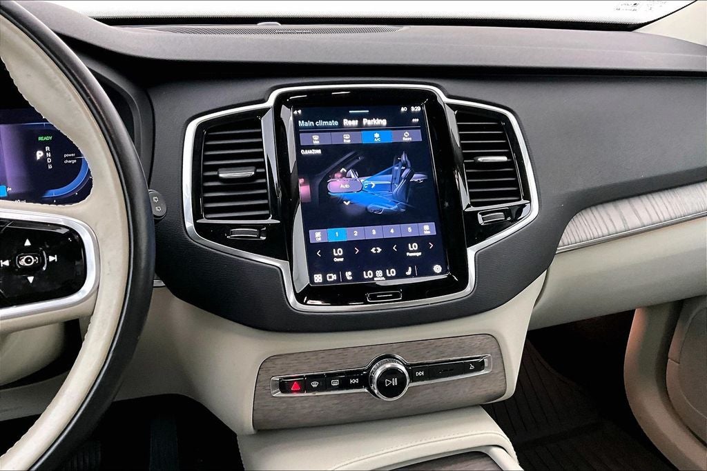 2023 Volvo XC90 Recharge Plug-In Hybrid T8 Plus Bright Theme 7 Passenger