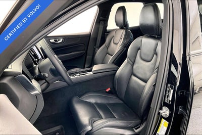2024 Volvo XC60 Recharge Plug-In Hybrid Ultimate Black Edition
