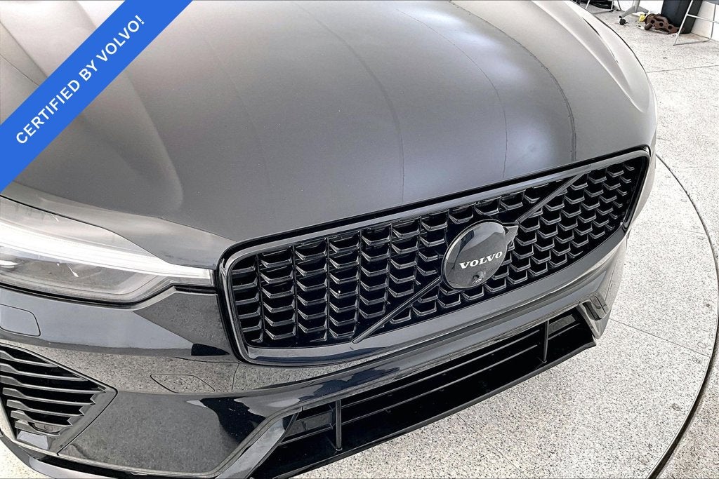 2024 Volvo XC60 Recharge Plug-In Hybrid Ultimate Black Edition